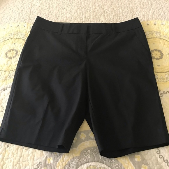 Ann Taylor Pants - Ann Taylor Boardwalk Shorts - 10 Ann Taylor Pants - Ann Taylor Boardwalk Shorts - 10